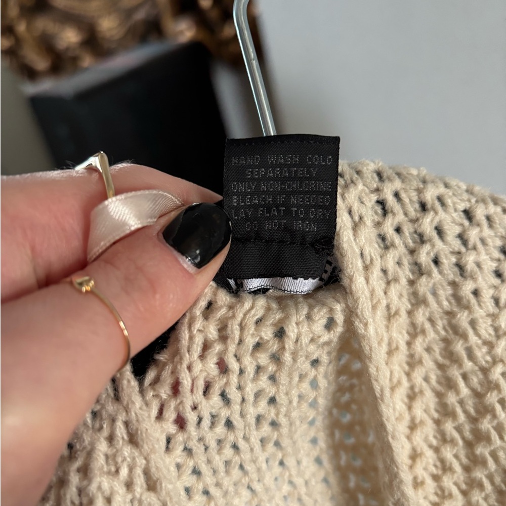 Steve Madden Ruana - Picture 3 of 4